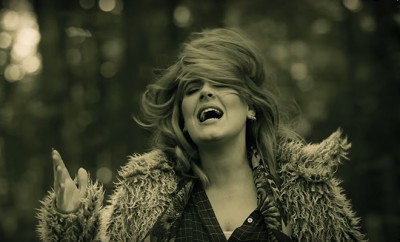 Adele-Apple