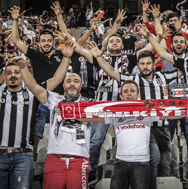 Besiktas Istanbul Fans