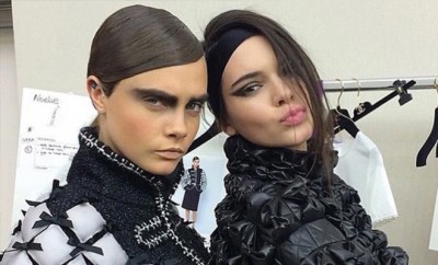 Kendall Jenner und Cara Delevingne imitieren in bizarrem Video Eulen.