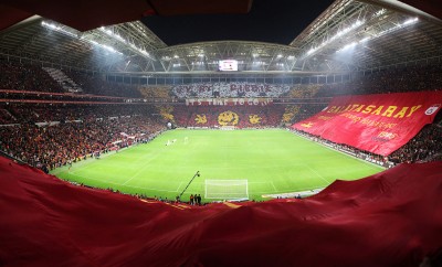 Ein Bild vom Derby zwischen Galatasaray und Fenerbahce aus dem Jahr 2011.