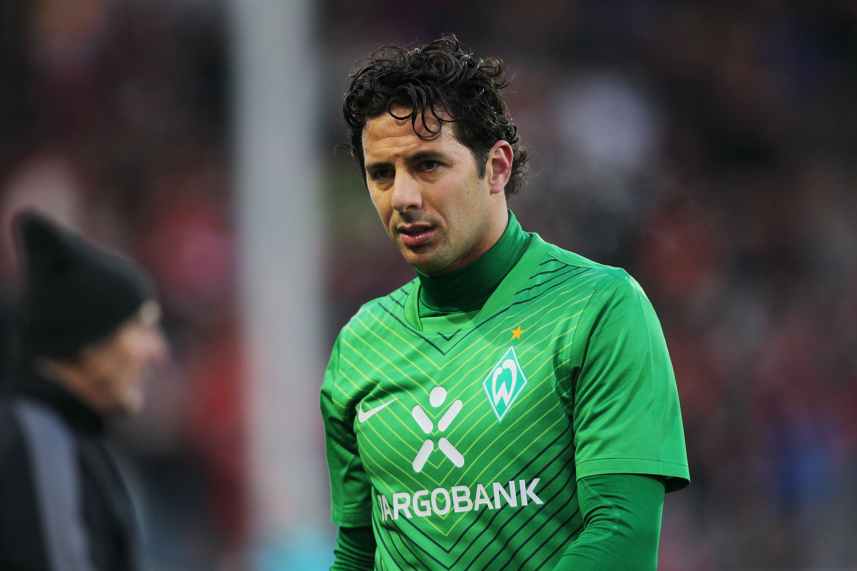 Claudio Pizzaro im Spiel von Werder Bremen gegen den SC Freiburg.