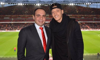 Mesut Özil gemeinsam mit Prinz Ali.