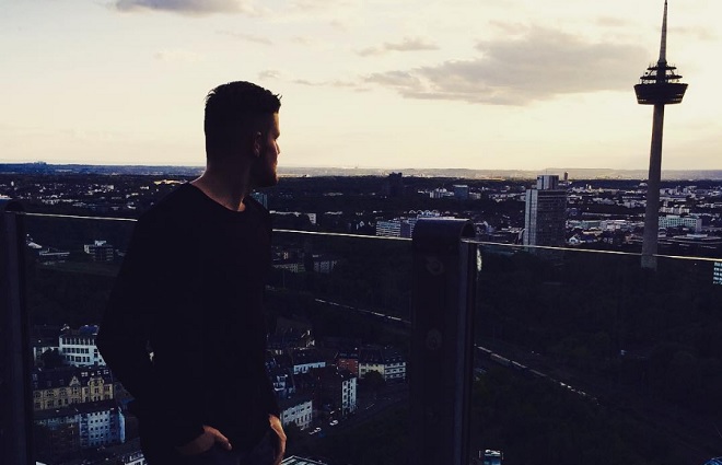 Timo Horn macht auf Instagram kein Geheimnis aus seiner Verbundenheit zu Köln. Verlässt er für Borussia Dortmund den 1. FC Köln trotzdem?