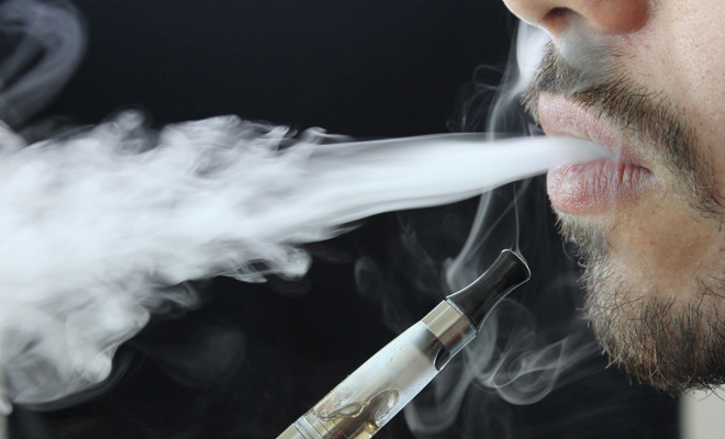 Die E-Zigarette hat insbesondere bei Rauchern mit einer Vielzahl an Vorurteilen zu kämpfen. Zu unrecht wie eine Vielzahl an Studien beweisen.
