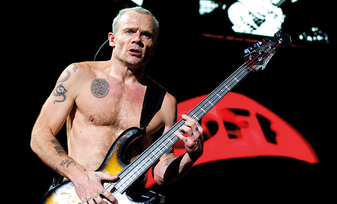 Flea, Bassist der Red Hot Chili Peppers, hält Rockmusik heutzutage nur noch für Geldmacherei.