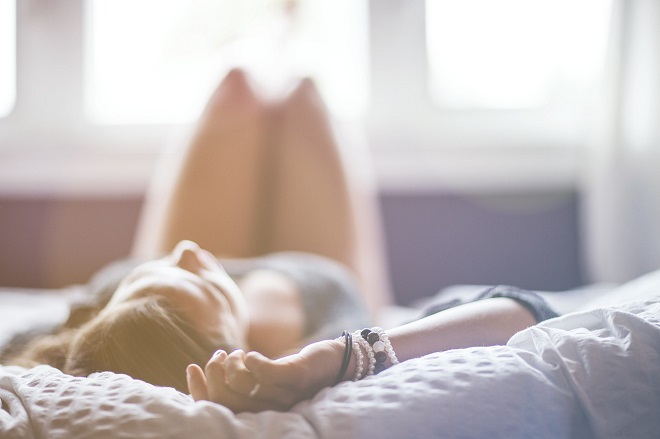 Raumdüfte können das Wohlbefinden in der Wohnung erhöhen und sogar den Schlaf verbessern.