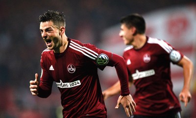Der 1. FC Nürnberg könnte einen weiteren Shootingstar an einen Bundesligisten verlieren und möchte zwei Spieler aus der Region.