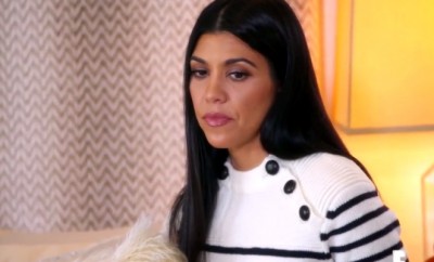Kourtney Kardashian und Khloe Kardashian diskutieren über Scotts Depressionen.
