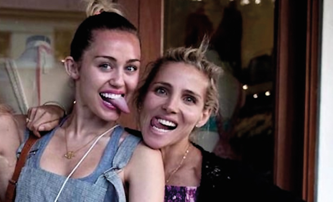 Miley Cyrus macht ohne Liam Hemsworth mit seiner Familie Party.