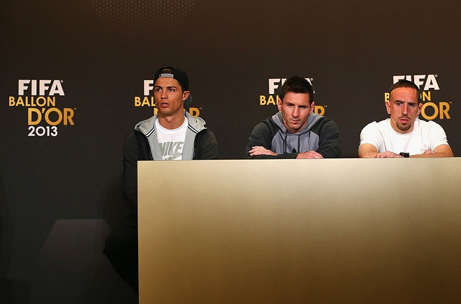 Cristiano Ronaldo, Lionel Messi und Franck Ribery haben im Jahr 2013 um den Ballon d'Or gekämpft.