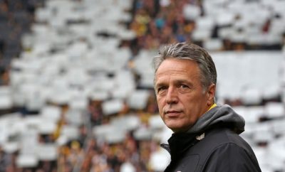 Uwe Neuhaus der Trainer von Dynamo Dresden.