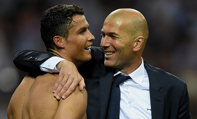 Nach Pfiffen gegen Cristiano Ronaldo wird er von Trainer Zinedine Zidane in Schutz genommen.