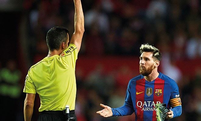Lionel Messi bleibt bei drei gelben Karten und könnte Clásico verpassen. Brasiliens Nationaltrainer sieht keinen Weg das Duo Messi und Neymar zu stoppen.
