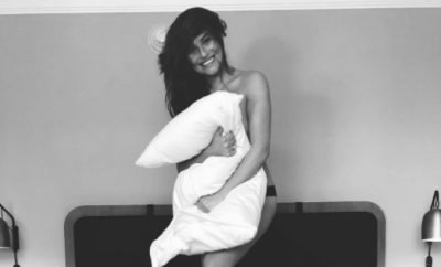 Glee-Star Lea Michele räkelt sich nackt im Bett!